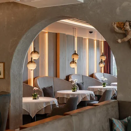 Hotel Starkenberg 4*