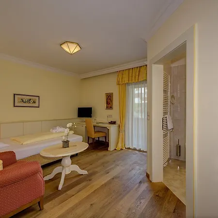 Starkenberg Hotel 4*